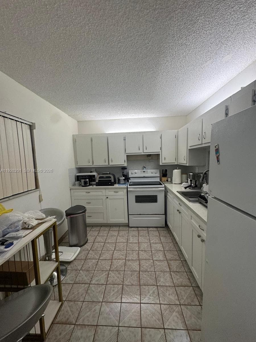 2800 SOMESET DR # 404, Lauderdale Lakes, FL 33311 — zdjęcie 4
