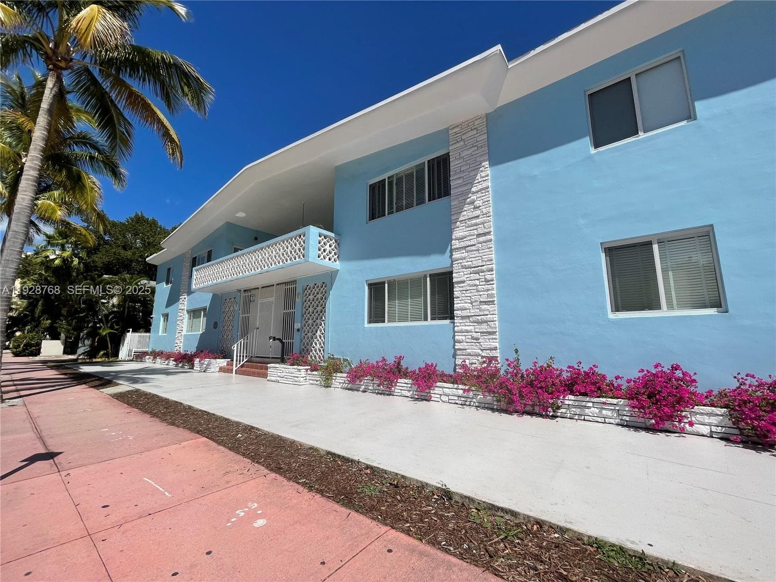 401 Collins Ave # 21, Miami Beach, FL 33139
