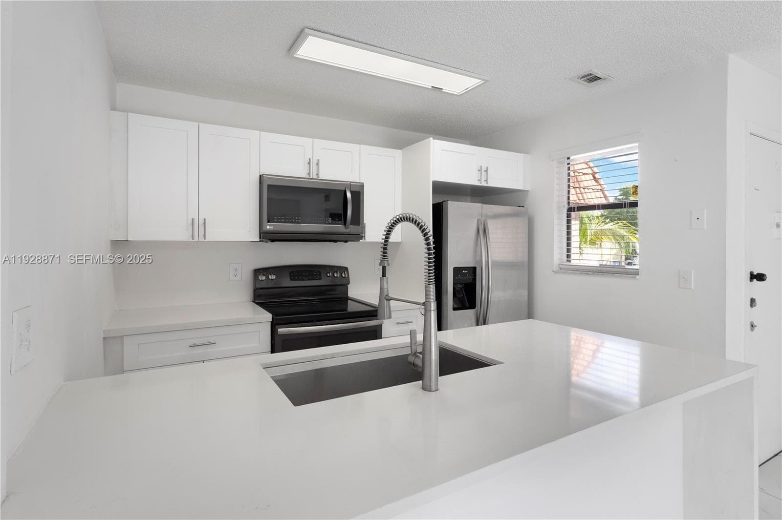 6580 W 27th Ct # 58-21, Hialeah, FL 33016