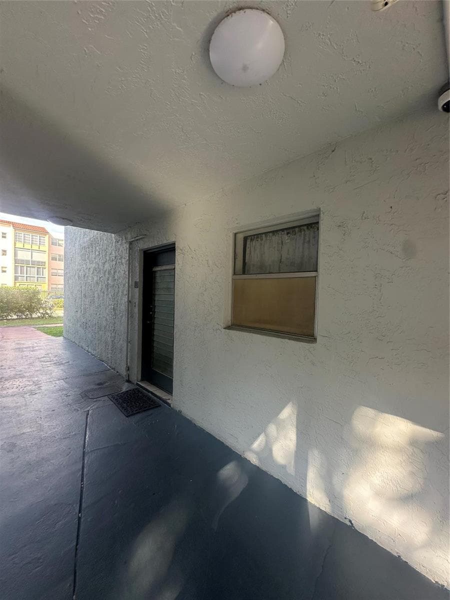 2800 Somerset Drive # J107, Lauderdale Lakes, FL 33311 — zdjęcie 3