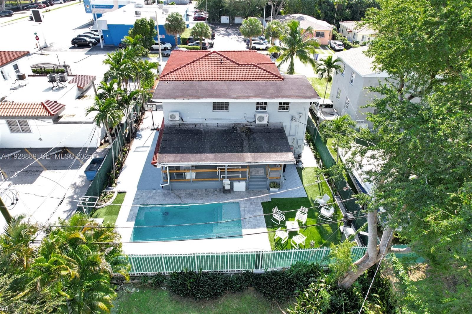 3711 SW 27th Ter, Miami, FL 33134 — zdjęcie 2