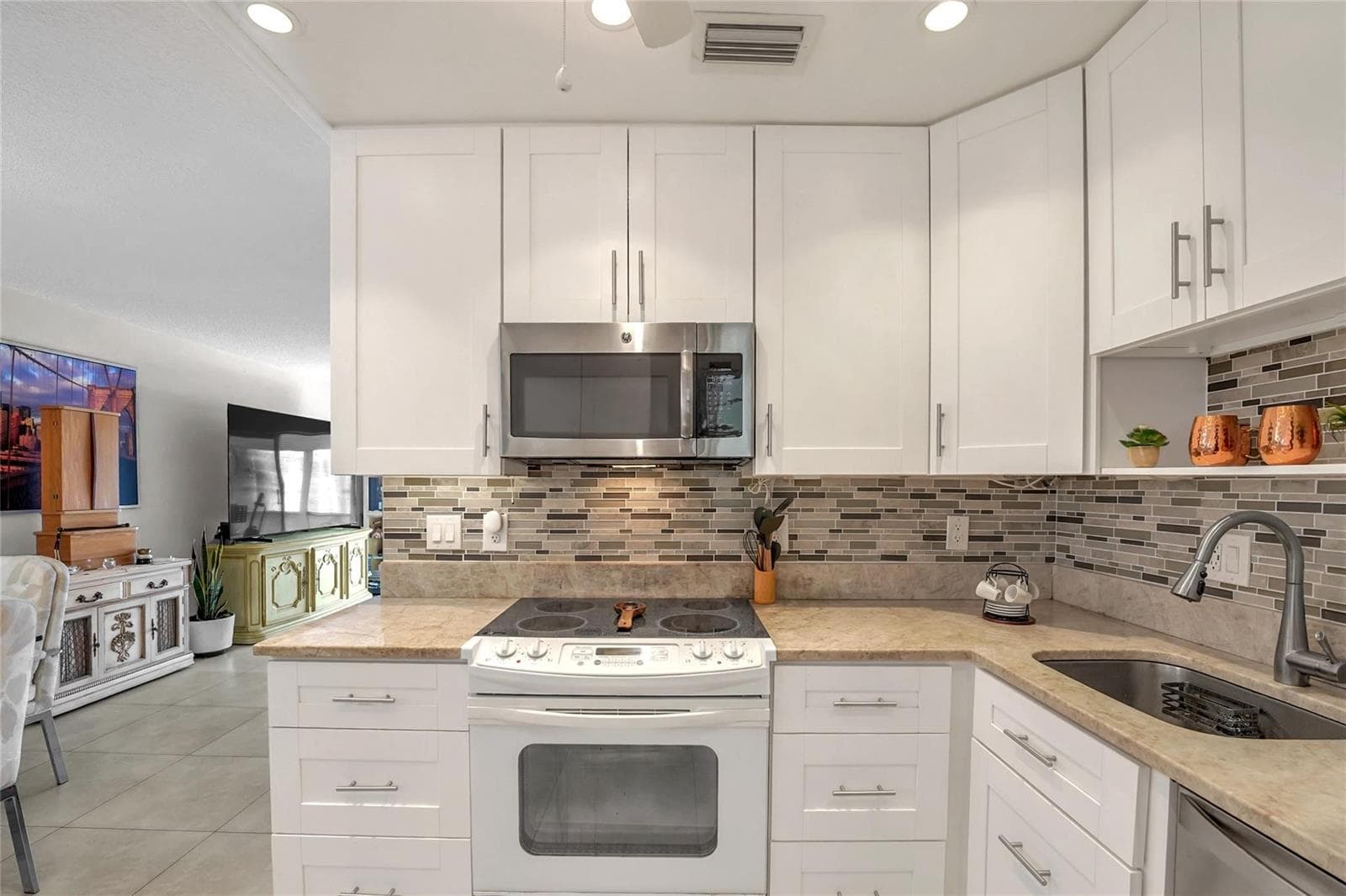 700 Layne Boulevard # 301, Hallandale Beach, FL 33009 — zdjęcie 5