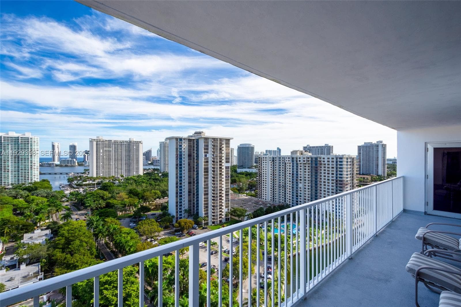 2851 NE 183rd St # 2211 E, Aventura, FL 33160 — zdjęcie 5