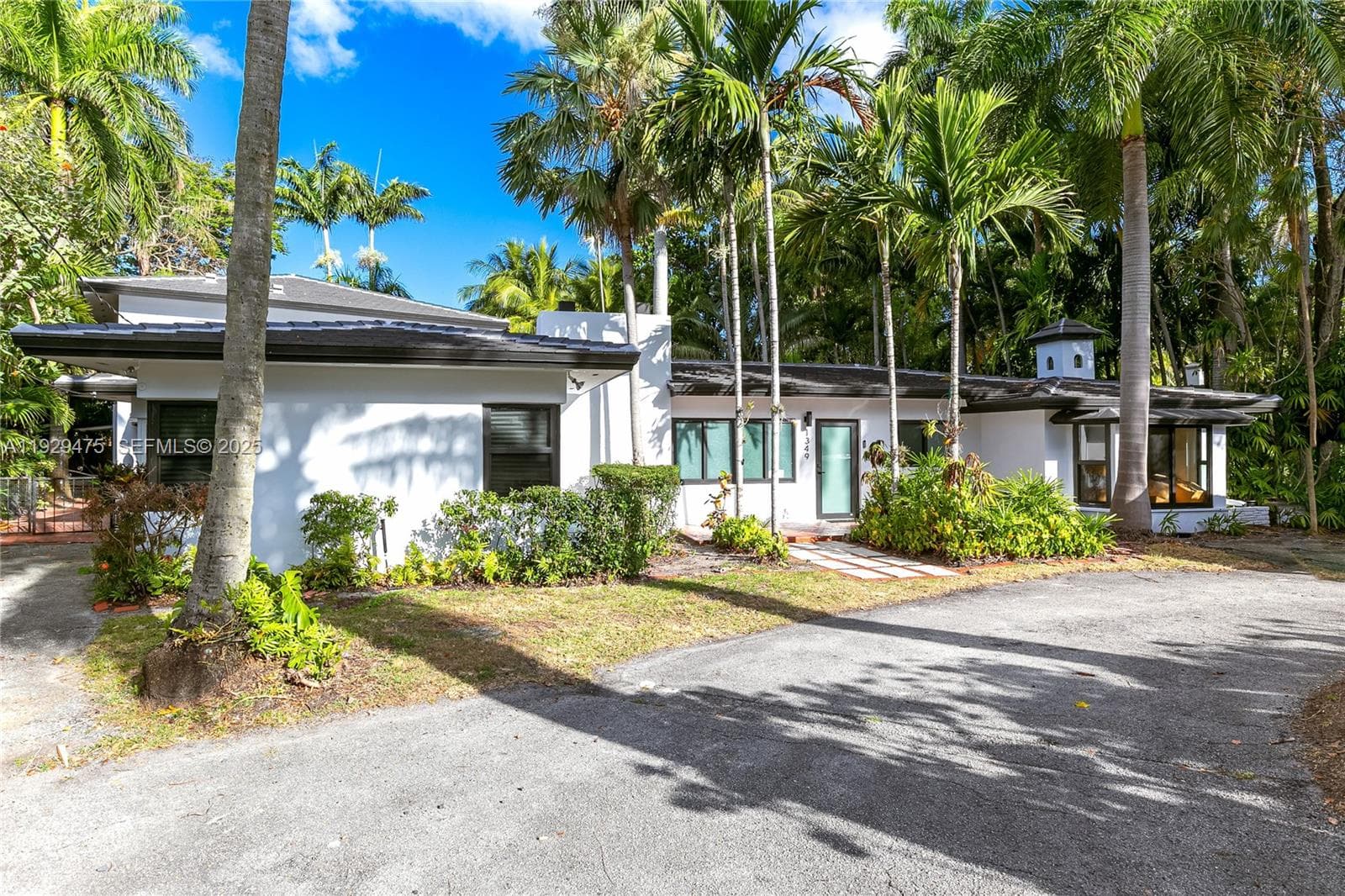 1349 Middle River Dr, Fort Lauderdale, FL 33308 — zdjęcie 2