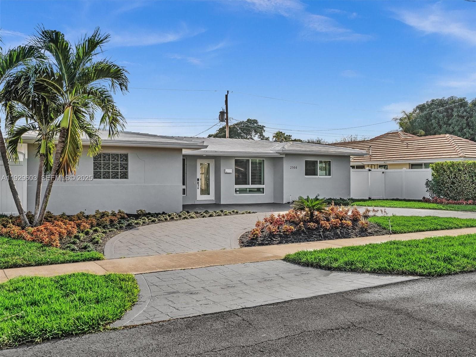 2144 NE 64th St, Fort Lauderdale, FL 33308 — zdjęcie 3
