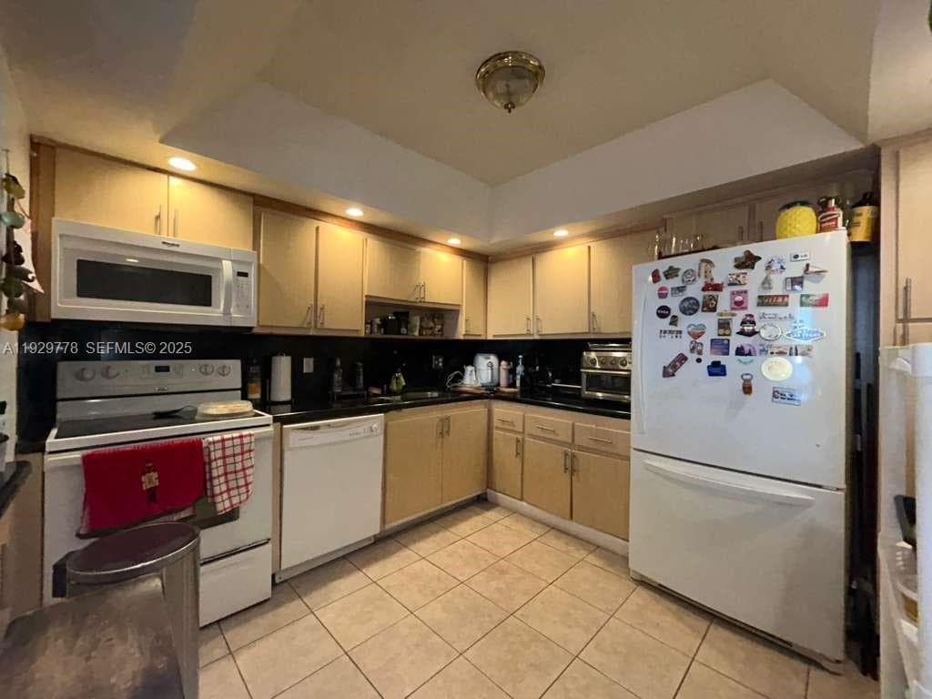 13499 Biscayne Blvd # 1206, North Miami, FL 33181 — zdjęcie 5