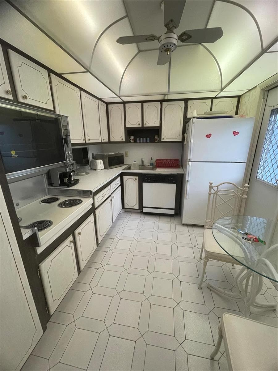 604 NE 2nd Street # 231, Dania Beach, FL 33004 — zdjęcie 2