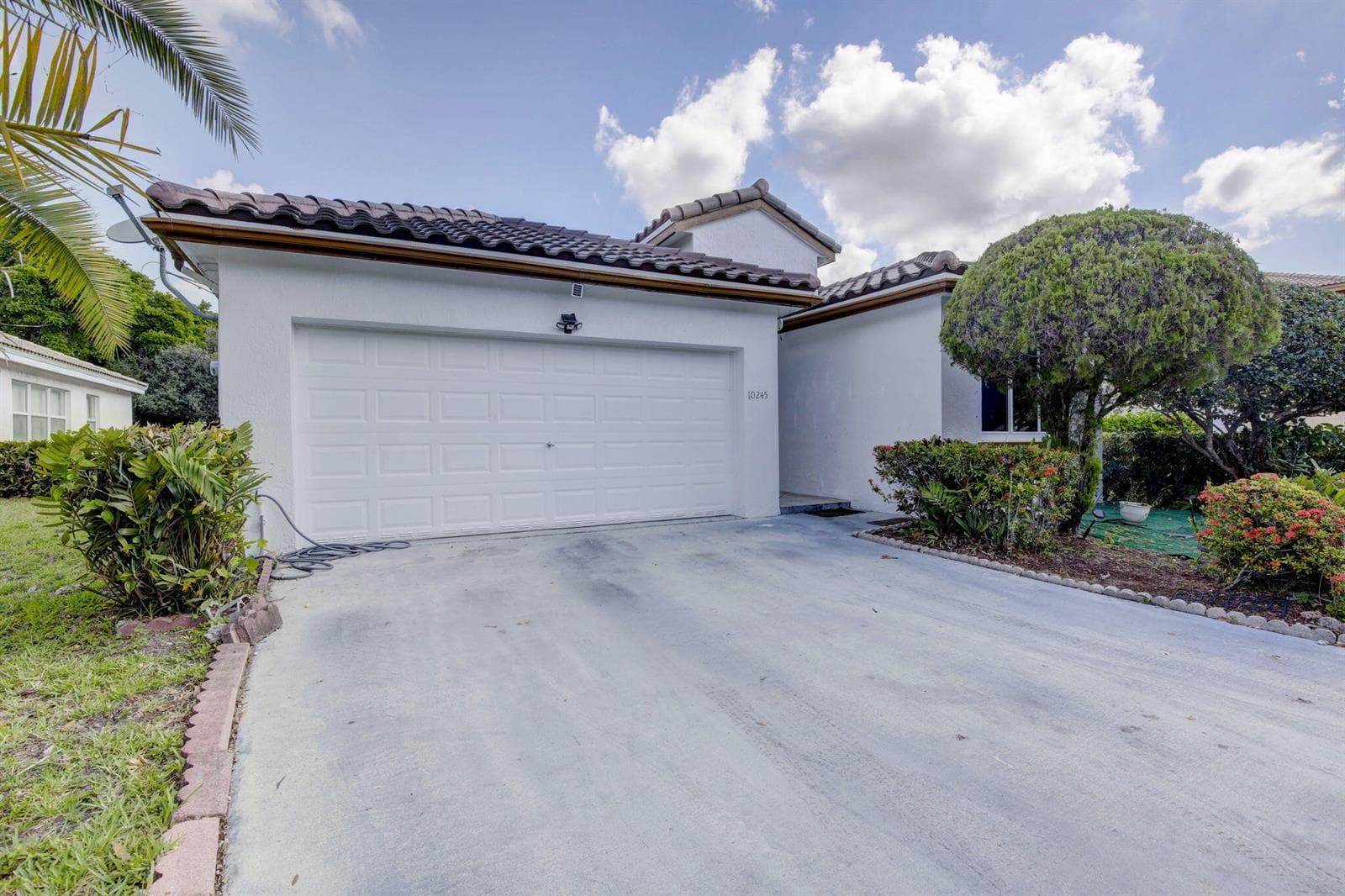 10245 SW 16th Court, Pembroke Pines, FL 33025 — zdjęcie 2