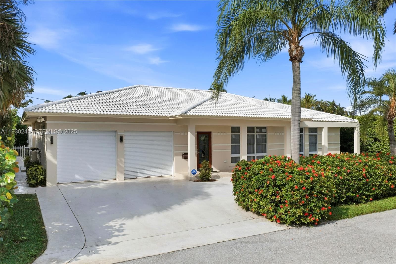 2607 Holy Cross Ln, Lake Worth, FL 33460 — zdjęcie 2