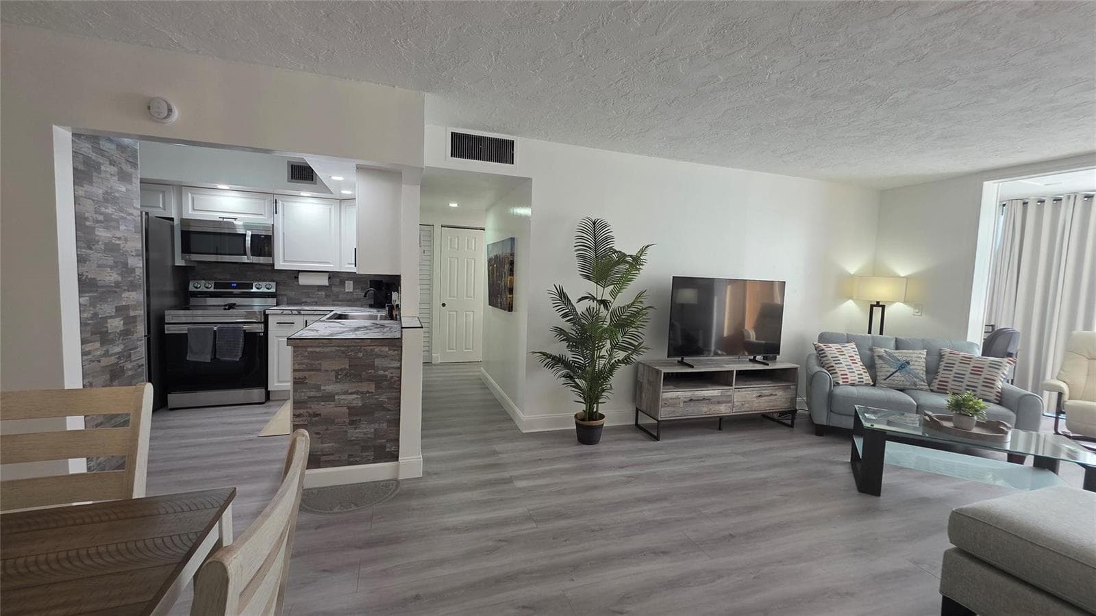 2831 Somerset Drive # 105, Lauderdale Lakes, FL 33311 — zdjęcie 4