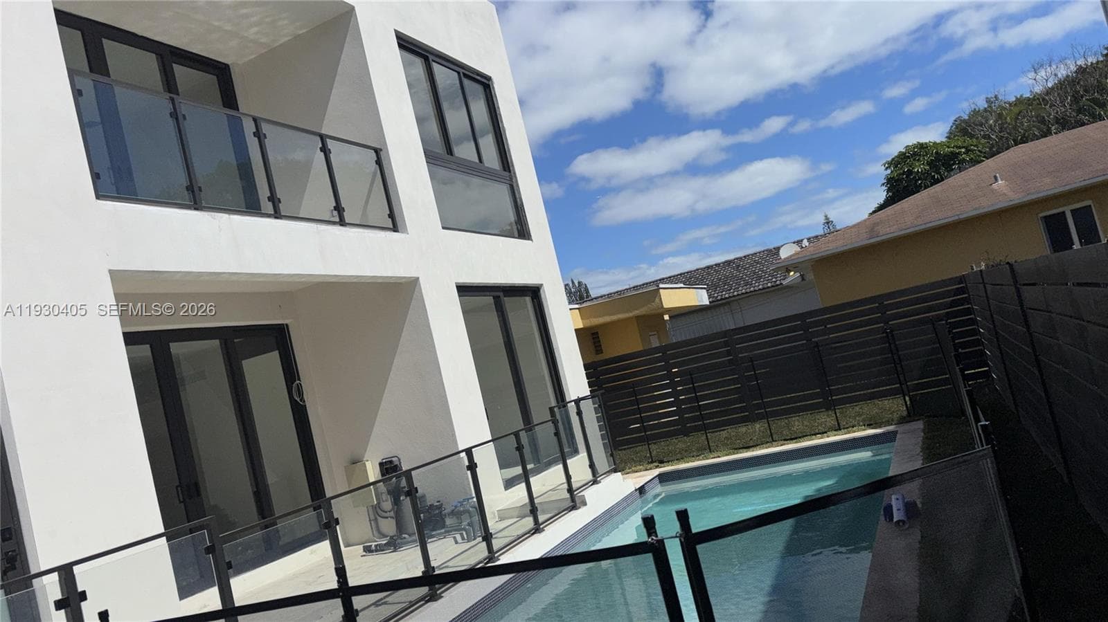 2484 SW 18th St, Miami, FL 33145 — zdjęcie 5