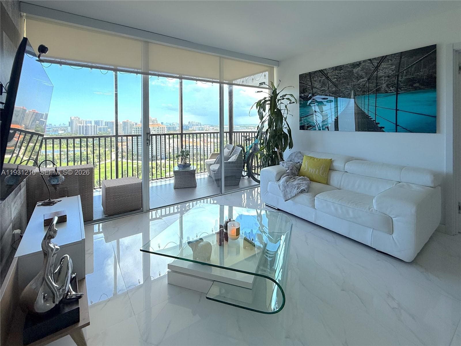 20379 W Country Club Dr # 2334, Aventura, FL 33180