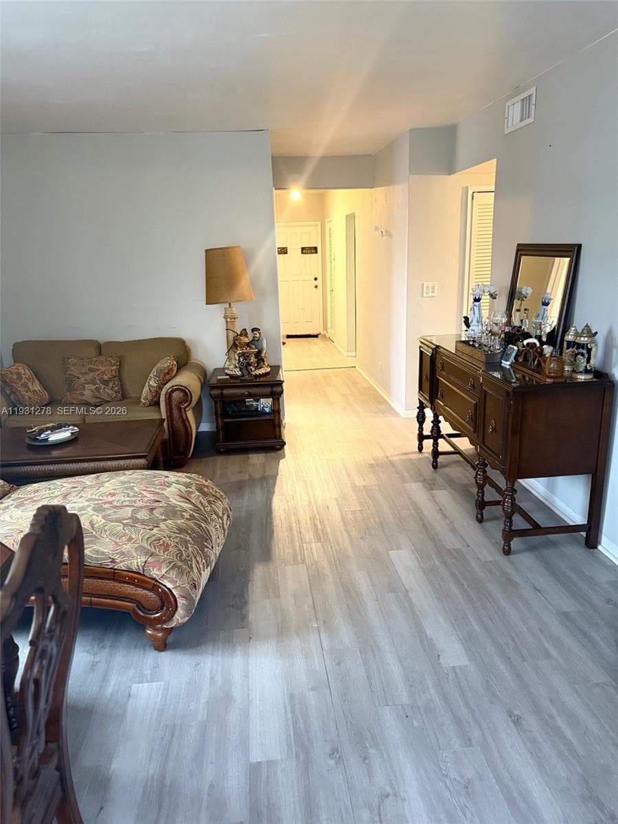 1510 SE 15th St # 210, Fort Lauderdale, FL 33316 — zdjęcie 2