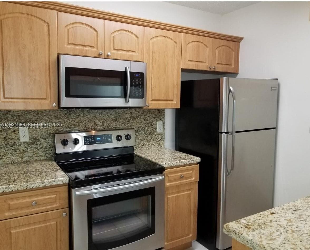 7141 SW 129th Ave # 4, Miami, FL 33183