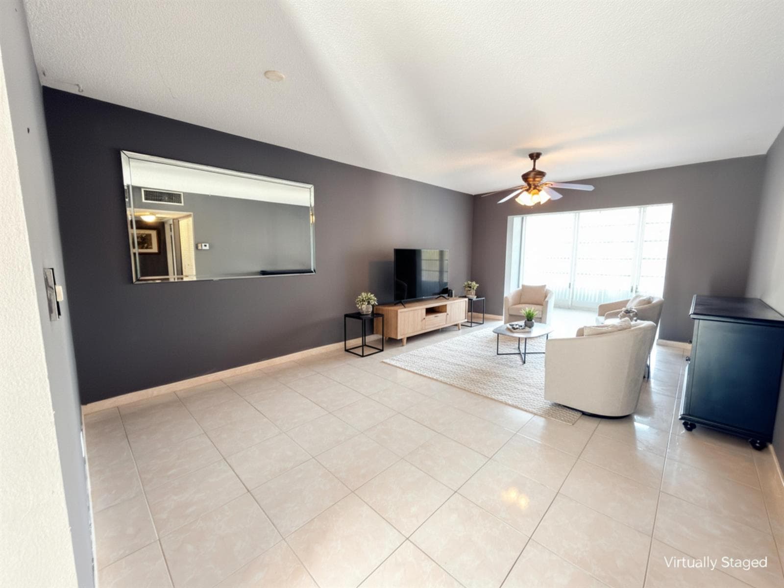 5041 W Oakland Park Boulevard # 111, Lauderdale Lakes, FL 33313 — zdjęcie 2