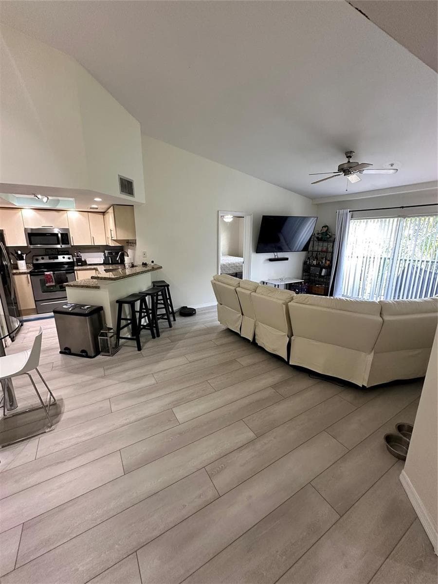 2131 SE 10th Avenue # 1120, Fort Lauderdale, FL 33316 — zdjęcie 3