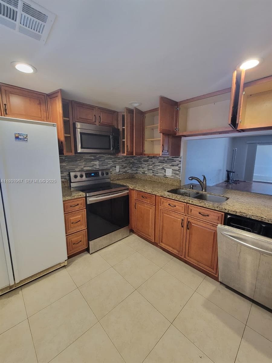 4321 NW 9th Ave # 102, Deerfield Beach, FL 33064 — zdjęcie 3