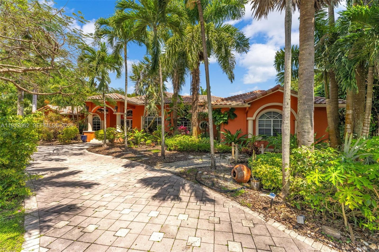 11825 S Mitchell Manor Cir, Pinecrest, FL 33156 — zdjęcie 3