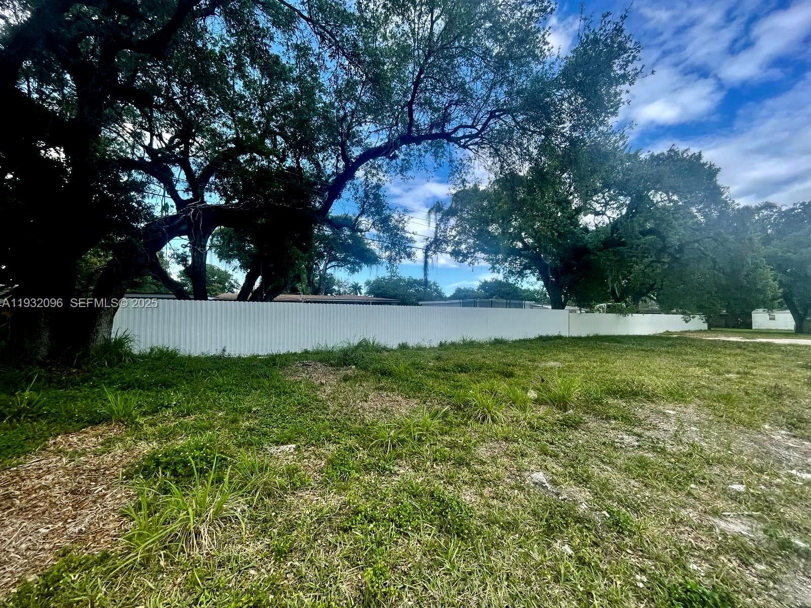 2451 NW 167th St, Miami Gardens, FL 33056 — zdjęcie 2