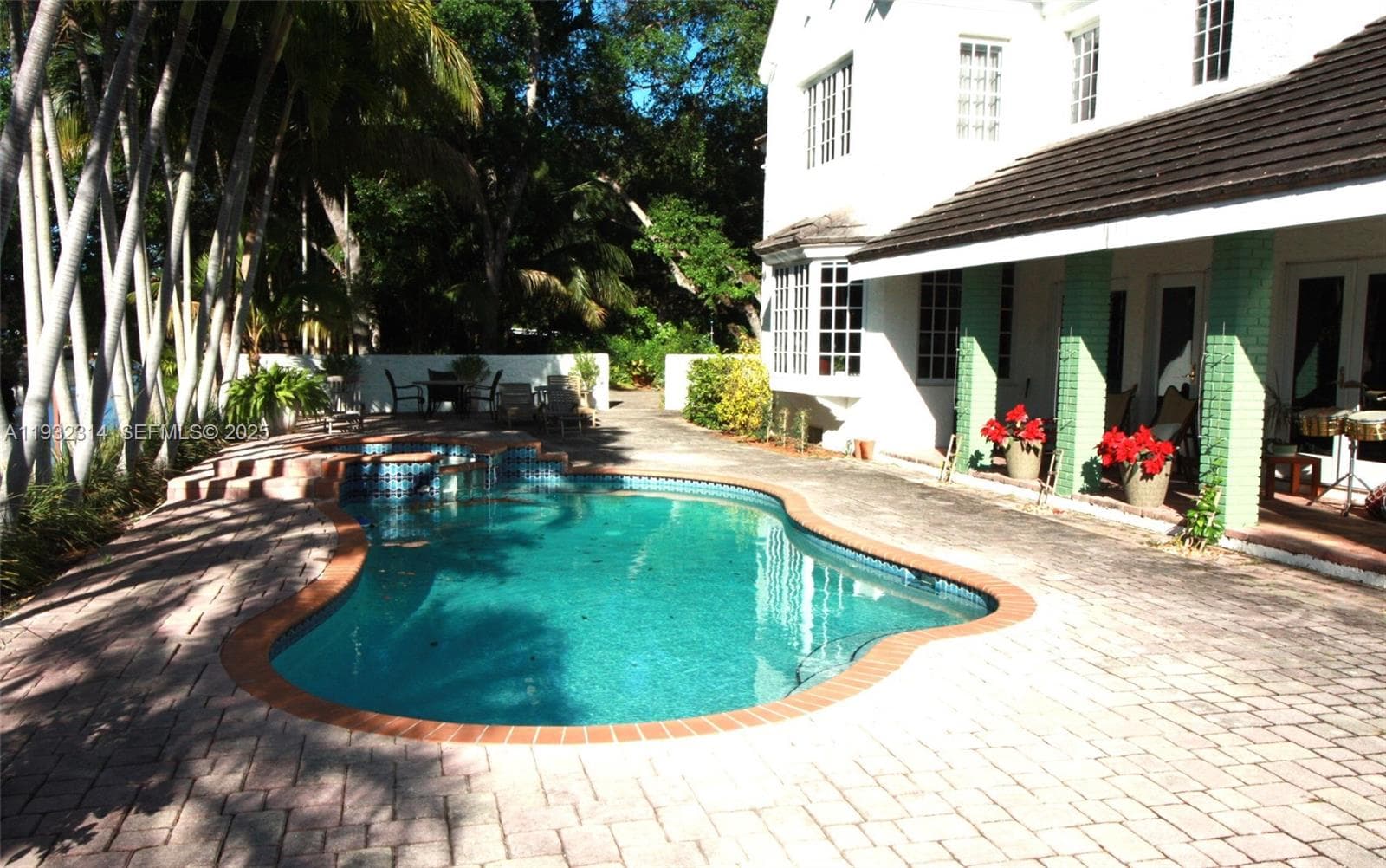6750 Granada Blvd, Coral Gables, FL 33146 — zdjęcie 2