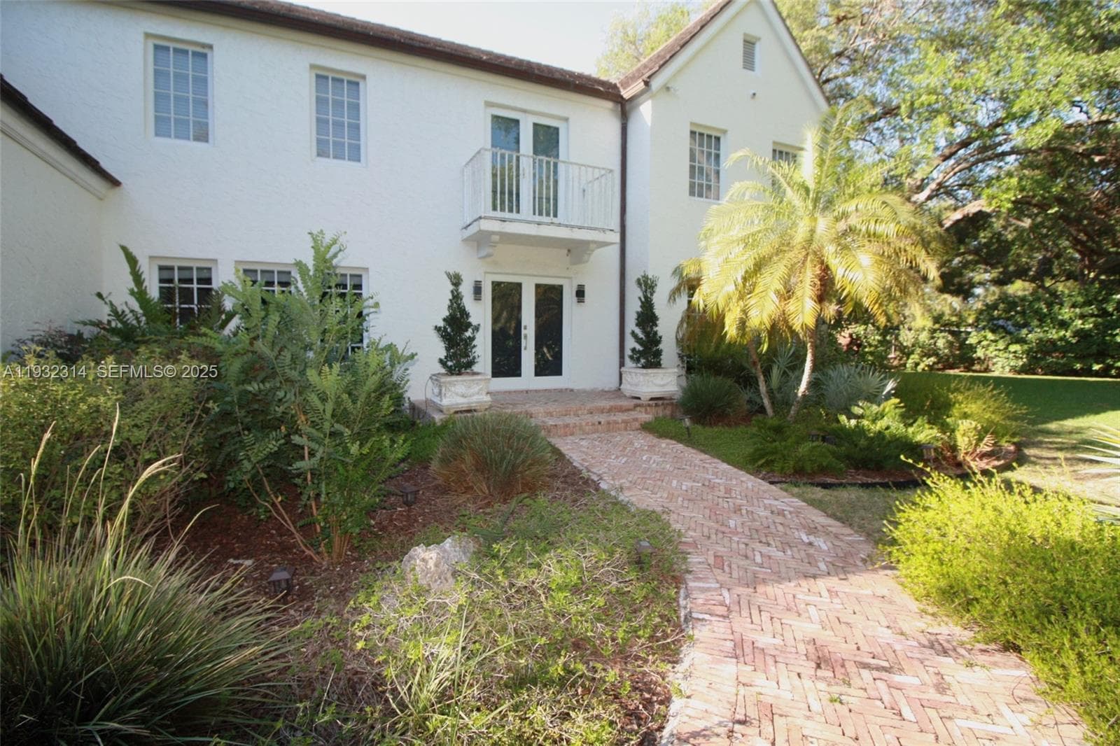 6750 Granada Blvd, Coral Gables, FL 33146 — zdjęcie 4