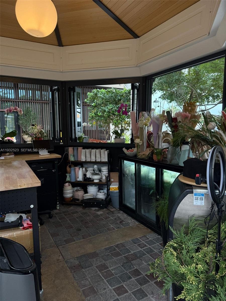 3011 Ponce de Leon Blvd, Coral Gables, FL 33134 — zdjęcie 4