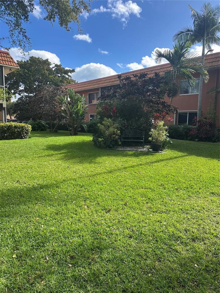 119 NE 19th Court # 215 G, Wilton Manors, FL 33305 — zdjęcie 2