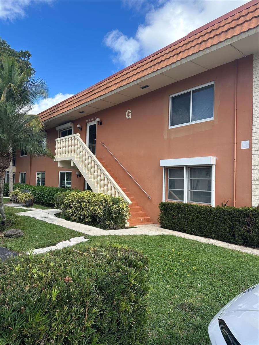 119 NE 19th Court # 215 G, Wilton Manors, FL 33305 — zdjęcie 3
