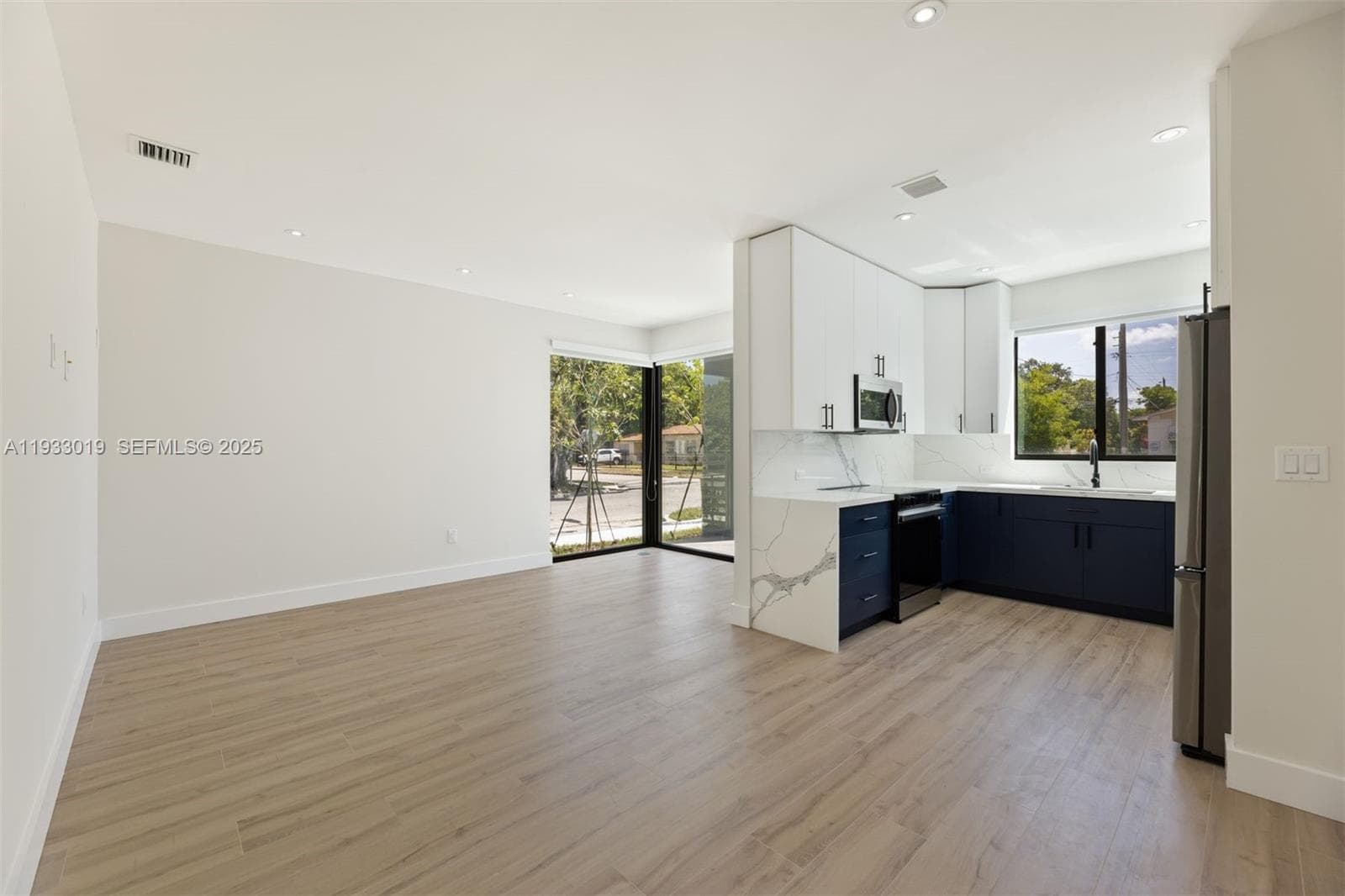 6852-6850 NW 4th AVE, Miami, FL 33150 — zdjęcie 5