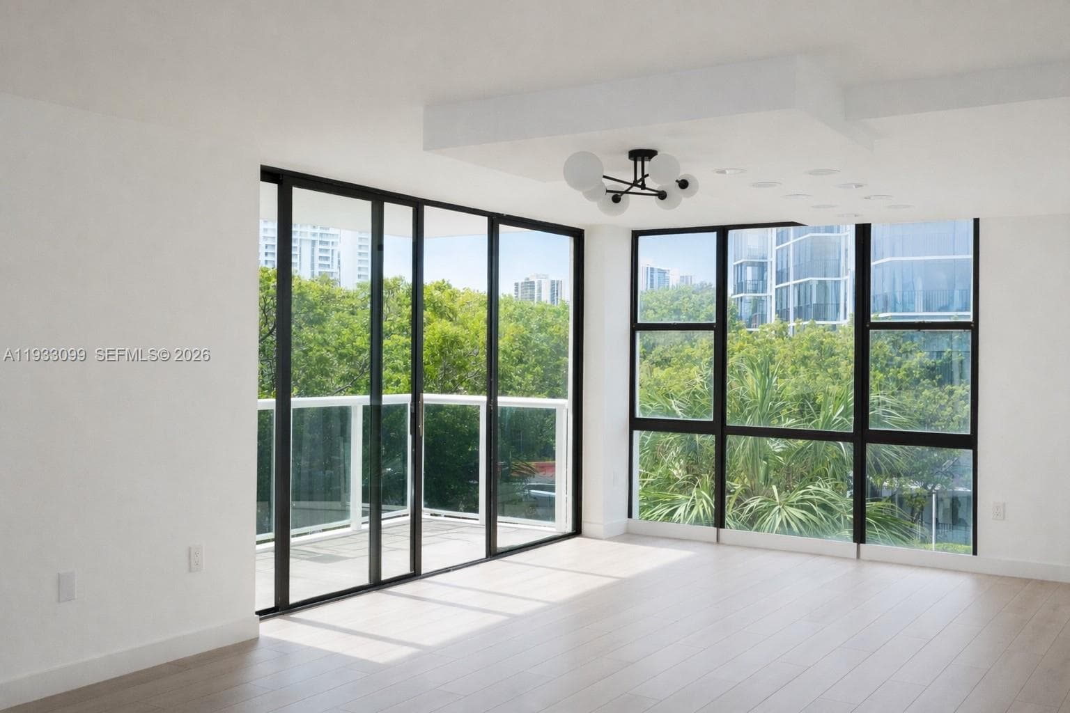 3625 N Country Club Dr # 309, Aventura, FL 33180