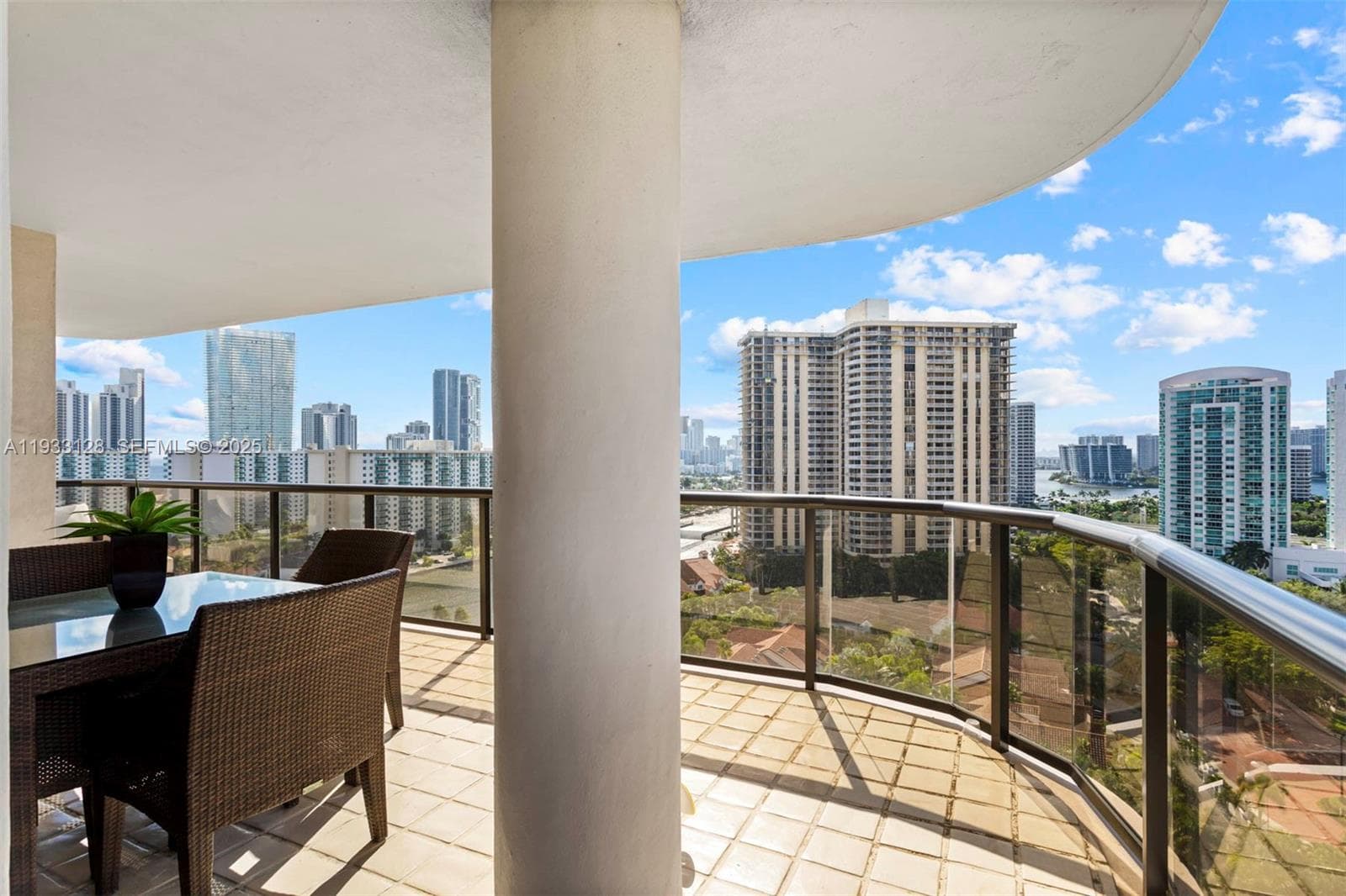 19667 Turnberry Way # 17-D, Aventura, FL 33180 — zdjęcie 3