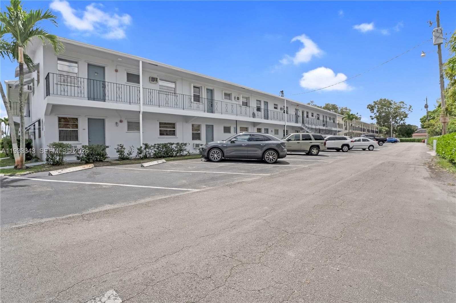 7401 Pines Blvd # 221, Pembroke Pines, FL 33024 — zdjęcie 2