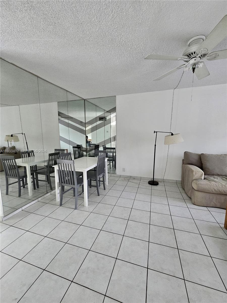 1001 SE 16th St # 1, Fort Lauderdale, FL 33316 — zdjęcie 2
