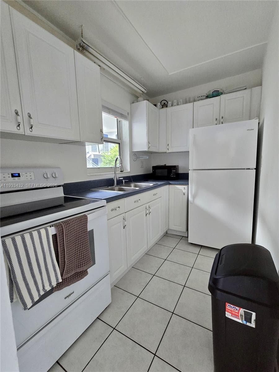 1001 SE 16th St # 1, Fort Lauderdale, FL 33316 — zdjęcie 3