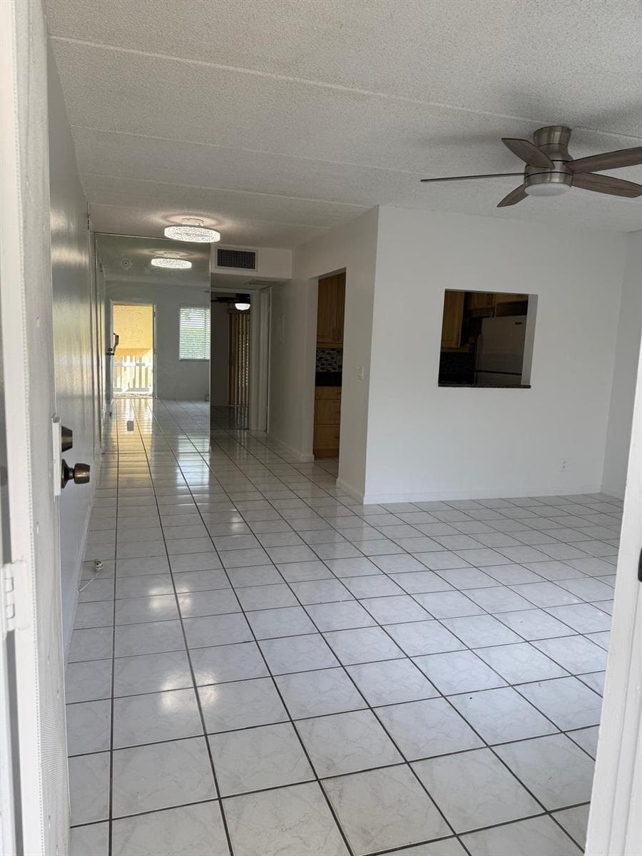 555 Purdy Lane # A122, Palm Springs, FL 33461 — zdjęcie 3