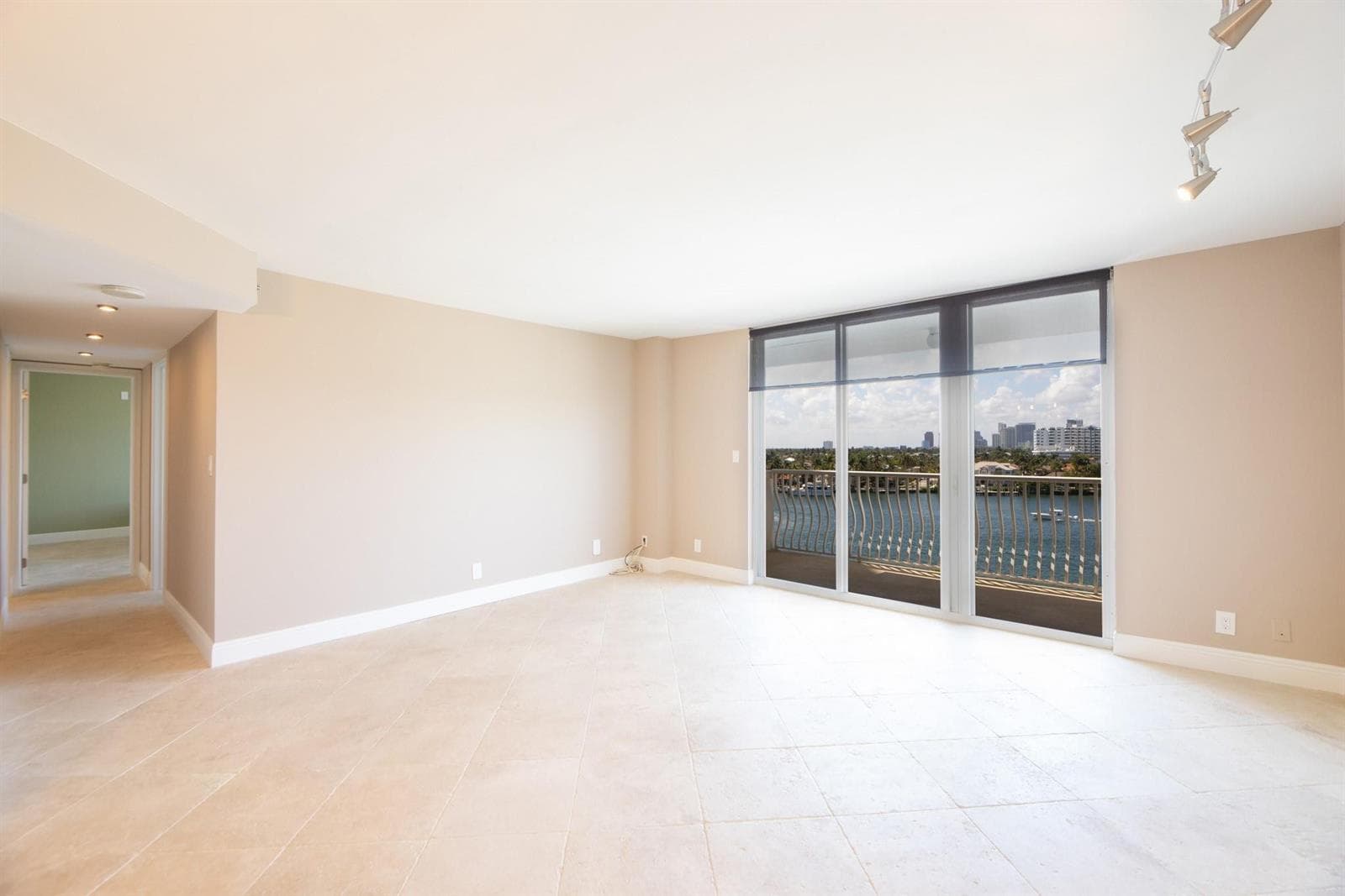 1 Las Olas Circle # 605, Fort Lauderdale, FL 33316 — zdjęcie 2