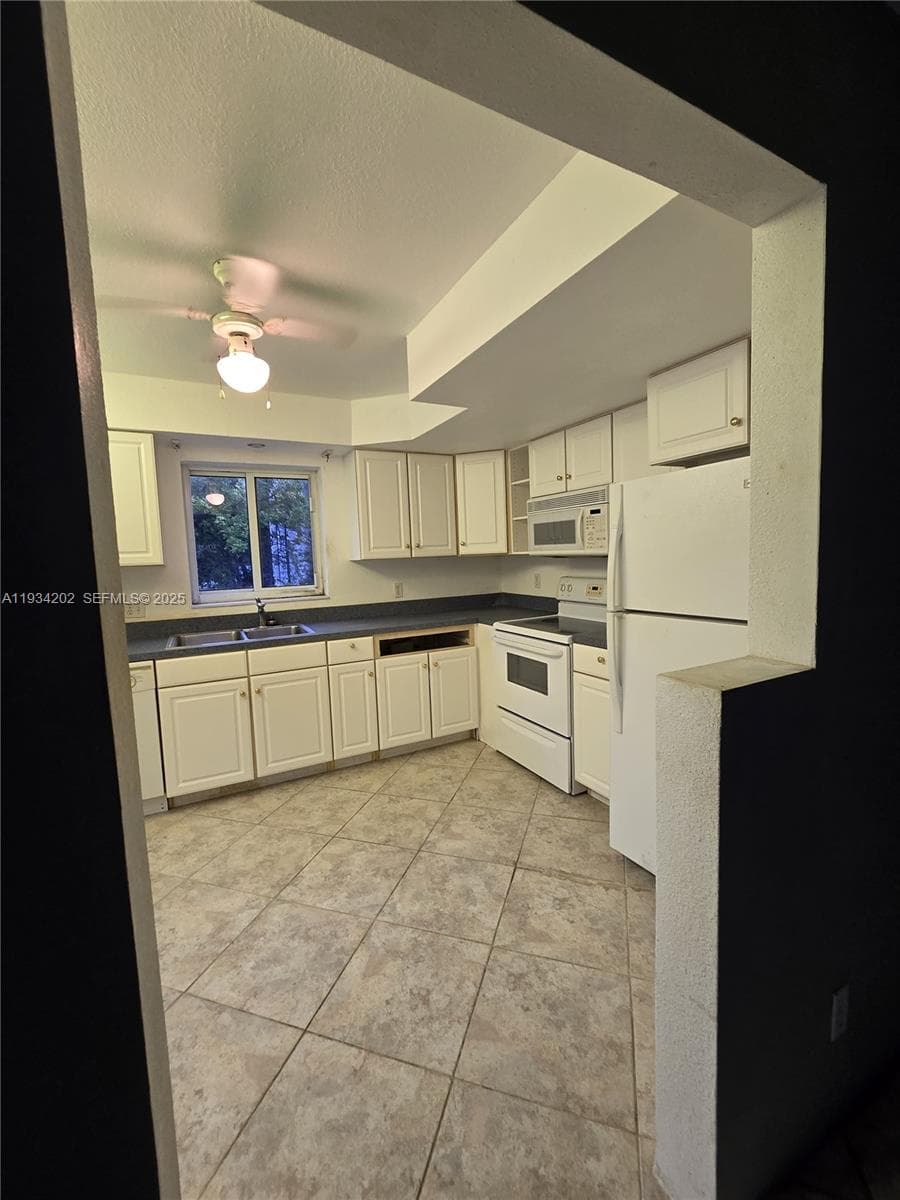 3201 SE 12th St # B3, Pompano Beach, FL 33062 — zdjęcie 5