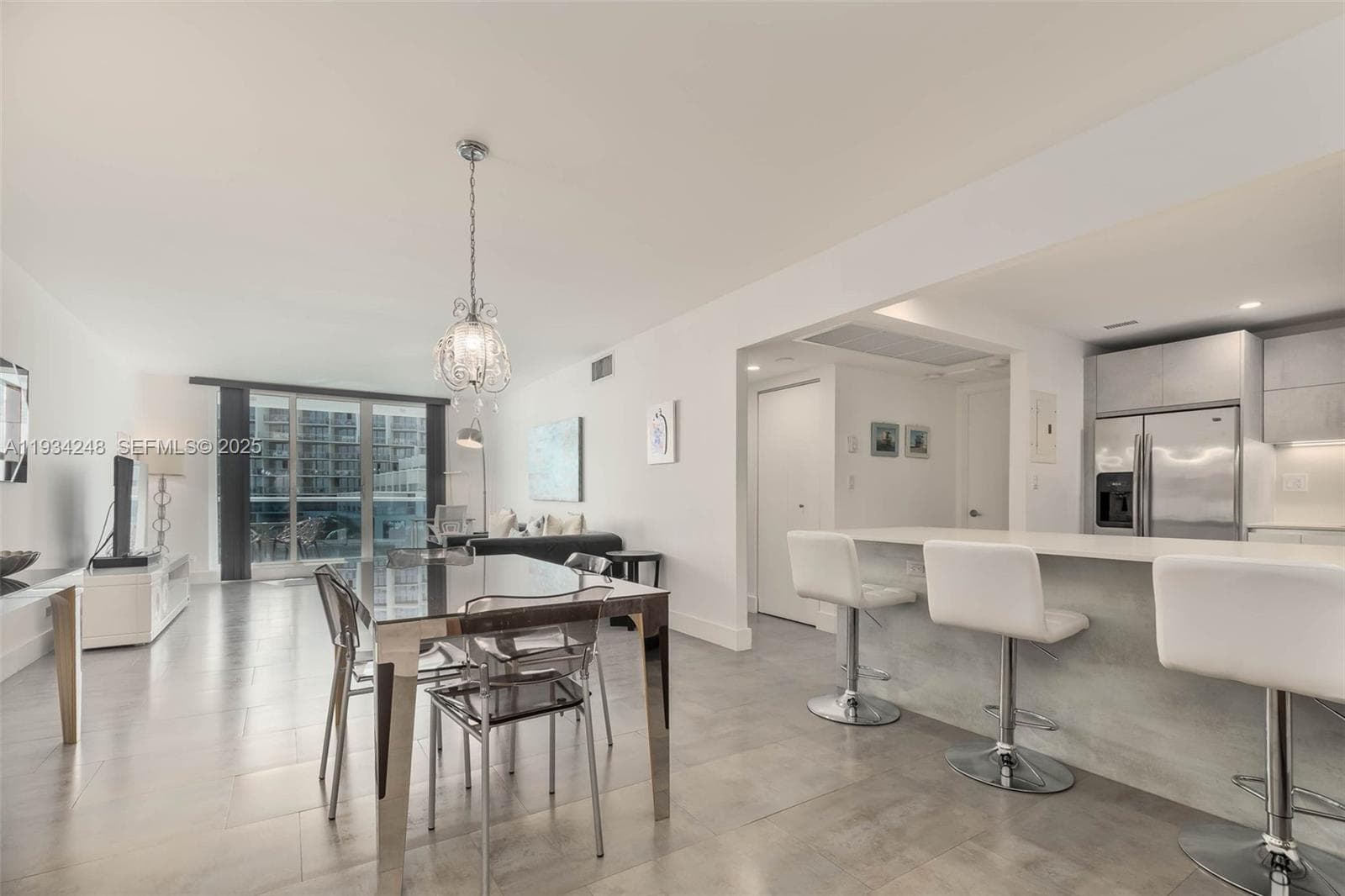 2301 Collins Ave # 507, Miami Beach, FL 33139 — zdjęcie 2