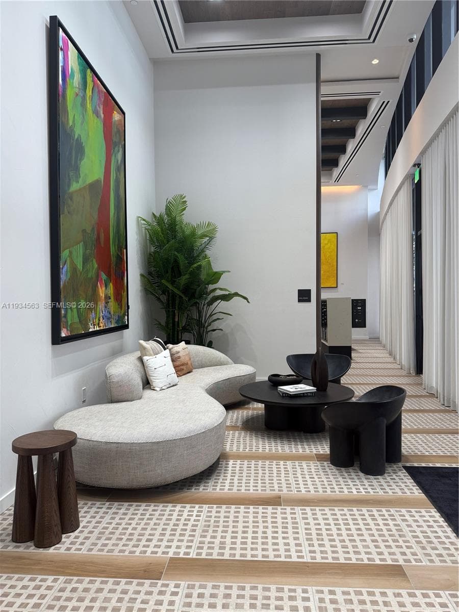 225 N Miami ave # 501, Miami, FL 33128