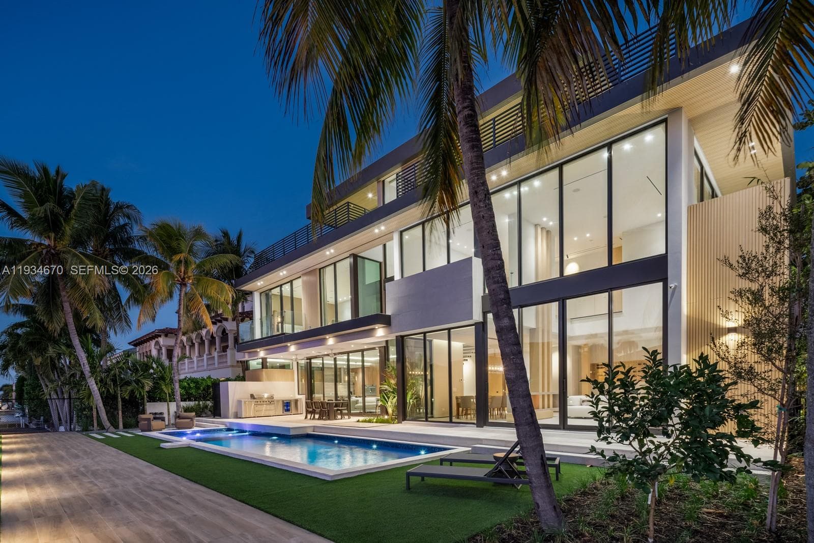641 Flamingo Dr, Fort Lauderdale, FL 33301 — zdjęcie 3