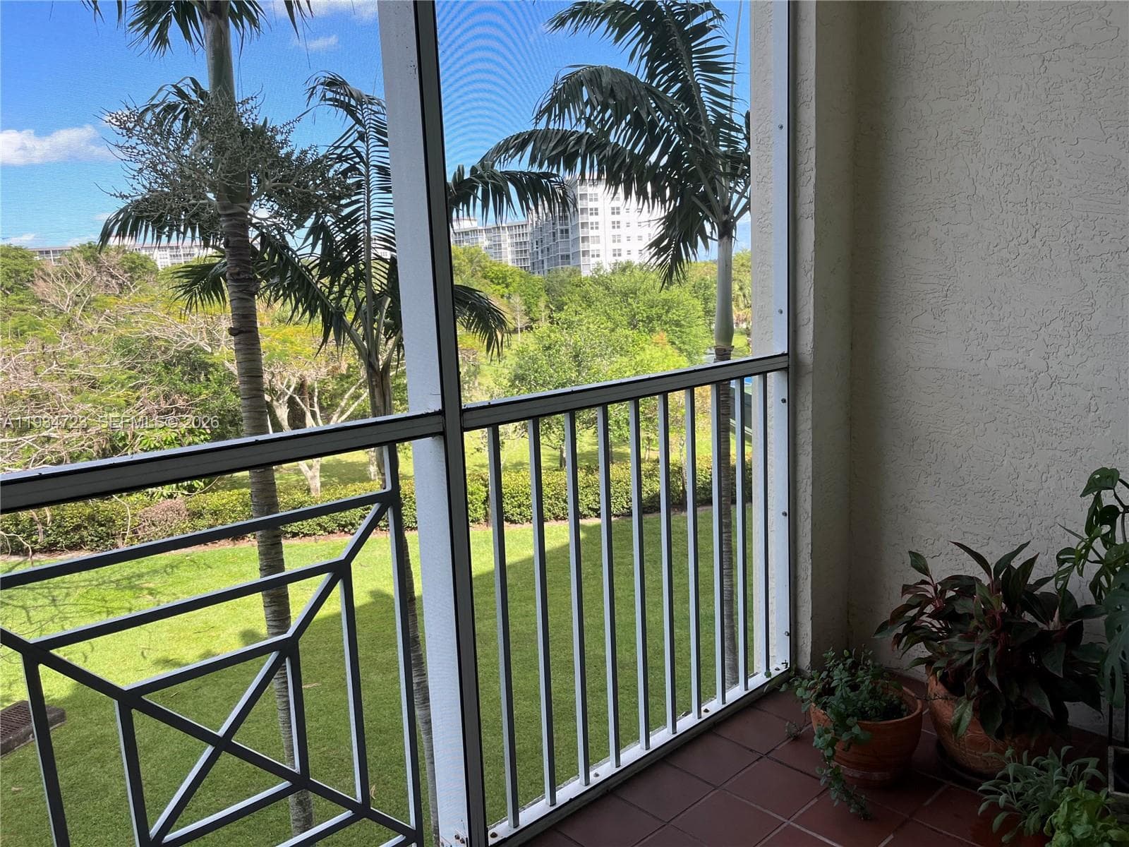 3500 Oaks Clubhouse Dr # 308, Pompano Beach, FL 33069 — zdjęcie 4