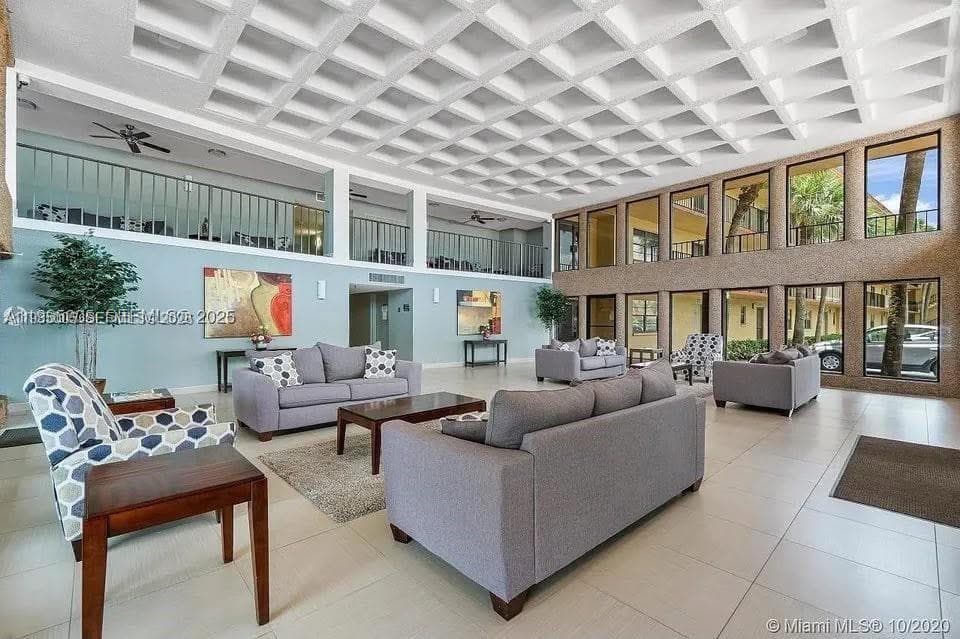 9440 SW 8th St # 402, Boca Raton, FL 33428 — zdjęcie 2