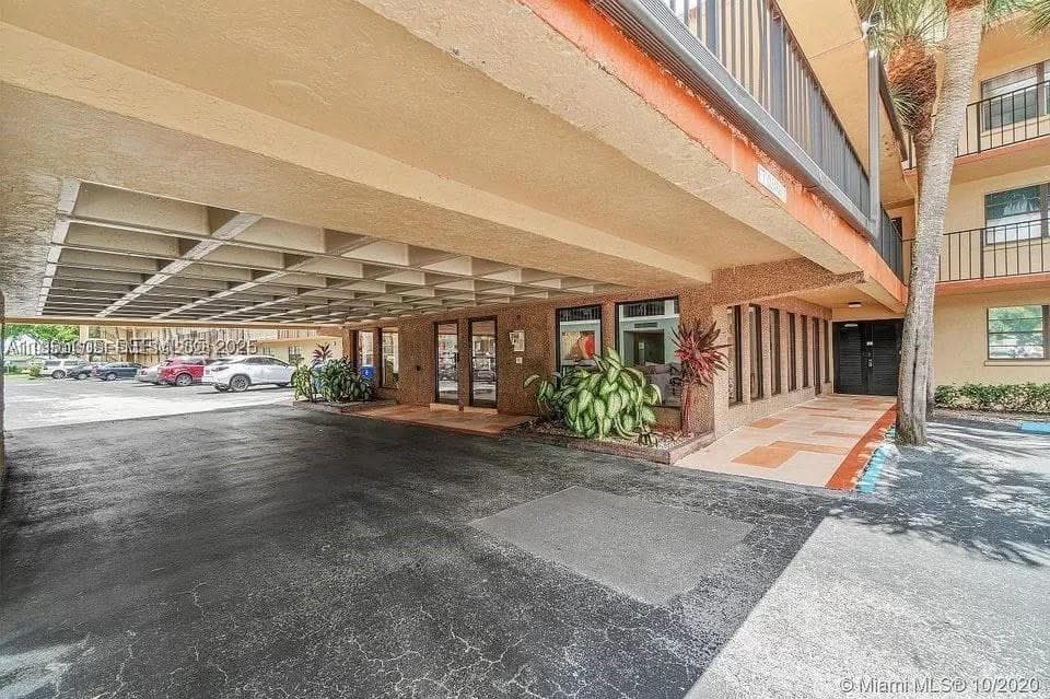 9440 SW 8th St # 402, Boca Raton, FL 33428 — zdjęcie 3