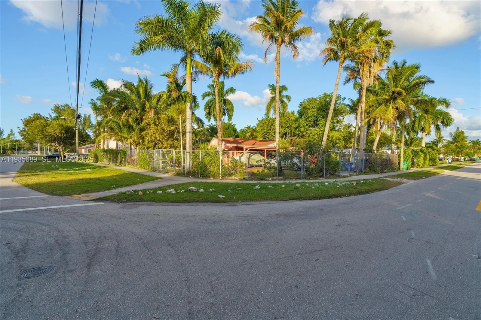 191 NW 83rd St, Miami, FL 33150
