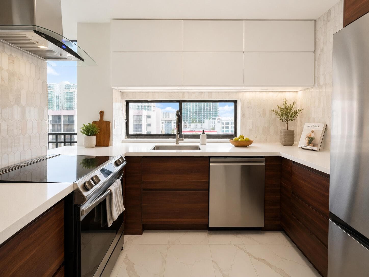 16919 N Bay Road # 911, Sunny Isles Beach, FL 33160 — zdjęcie 3