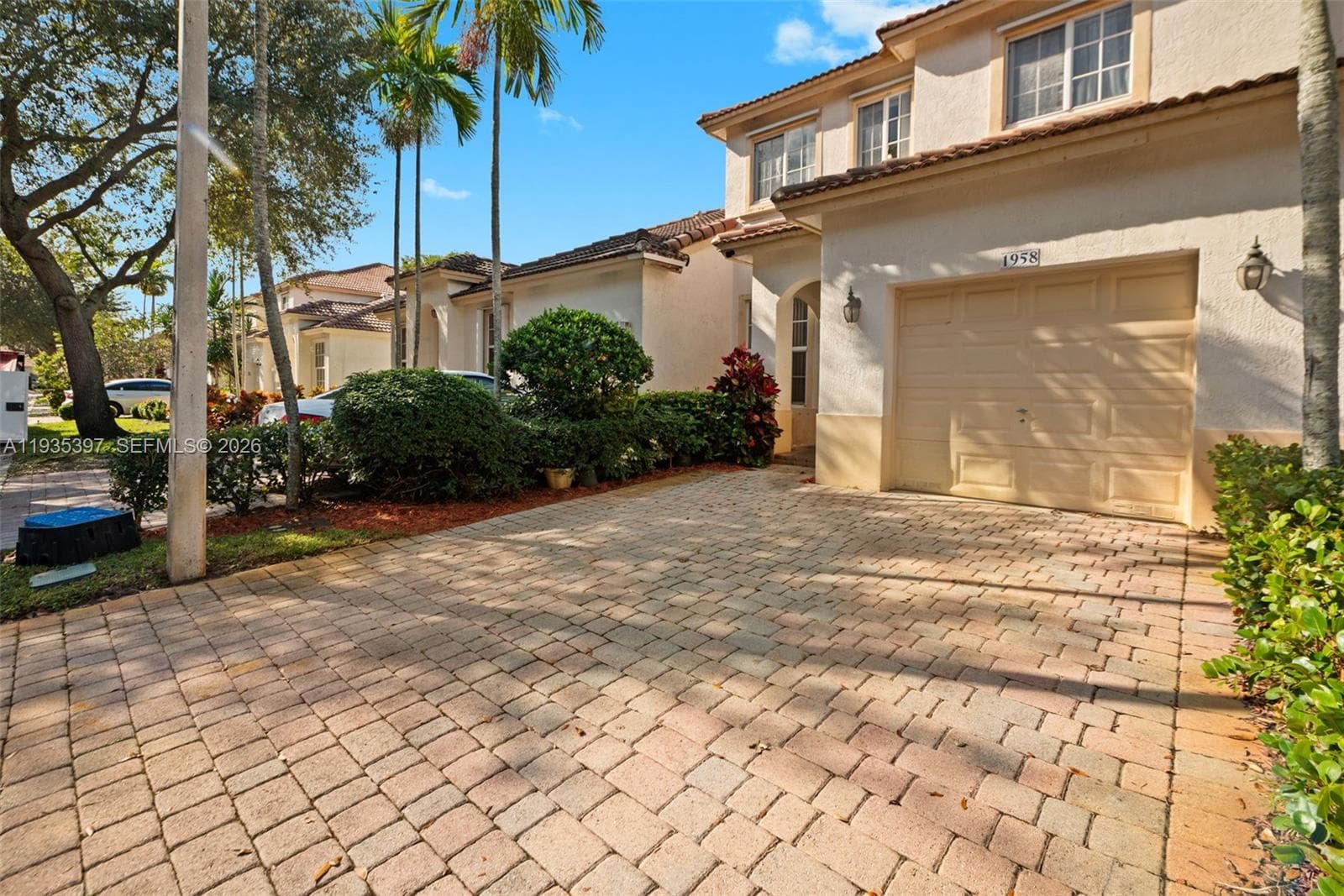 1958 NW 79th Way, Pembroke Pines, FL 33024 — zdjęcie 2