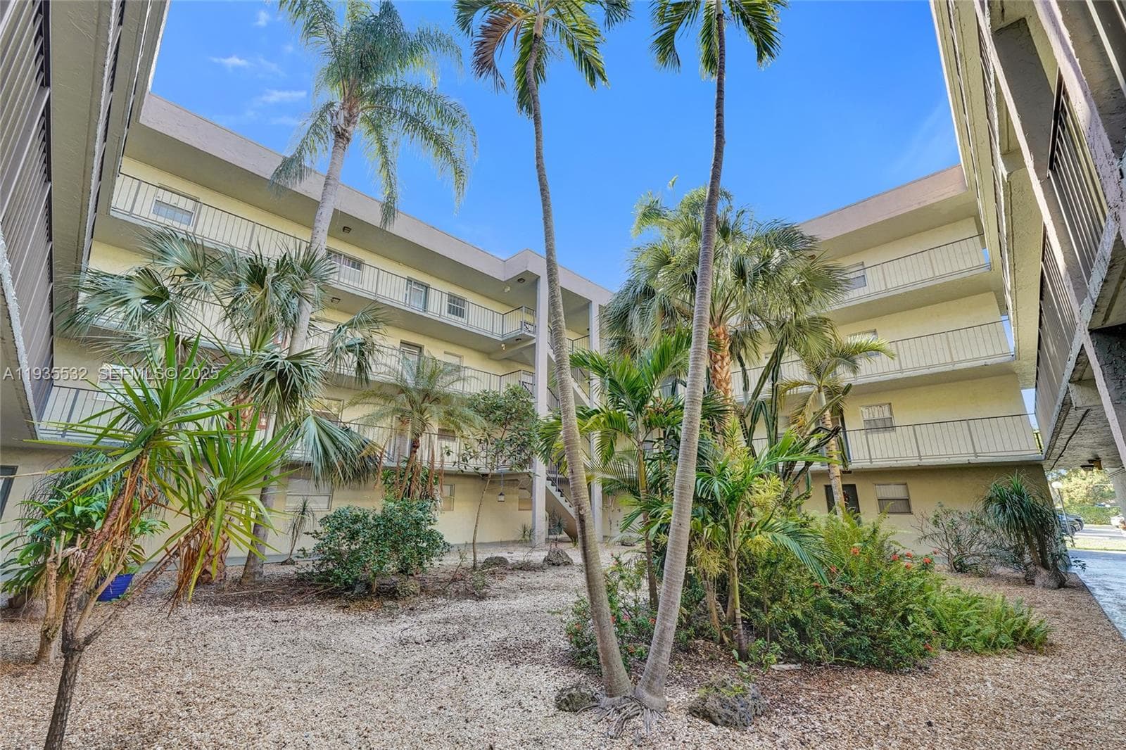 1810 SW 81st Ave # 2108, North Lauderdale, FL 33068 — zdjęcie 2