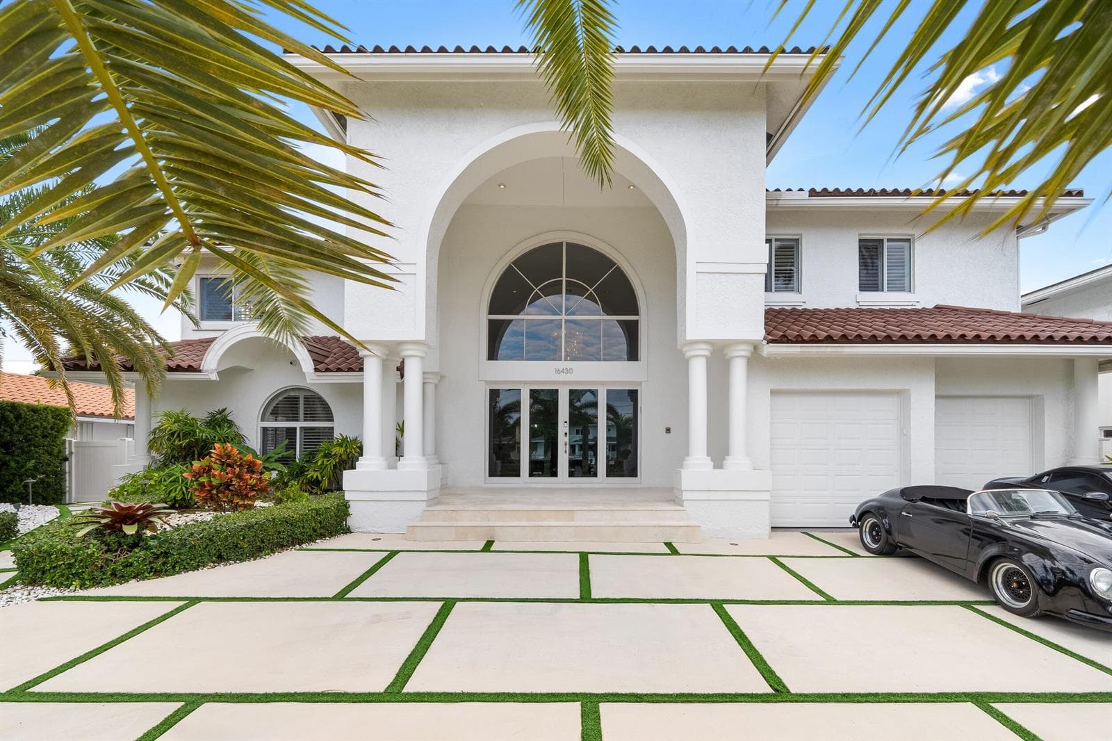 16430 NE 30th Avenue, North Miami Beach, FL 33160 — zdjęcie 5