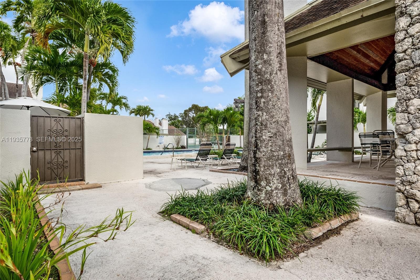 7075 SW 67th Ave # 14, South Miami, FL 33143 — zdjęcie 3