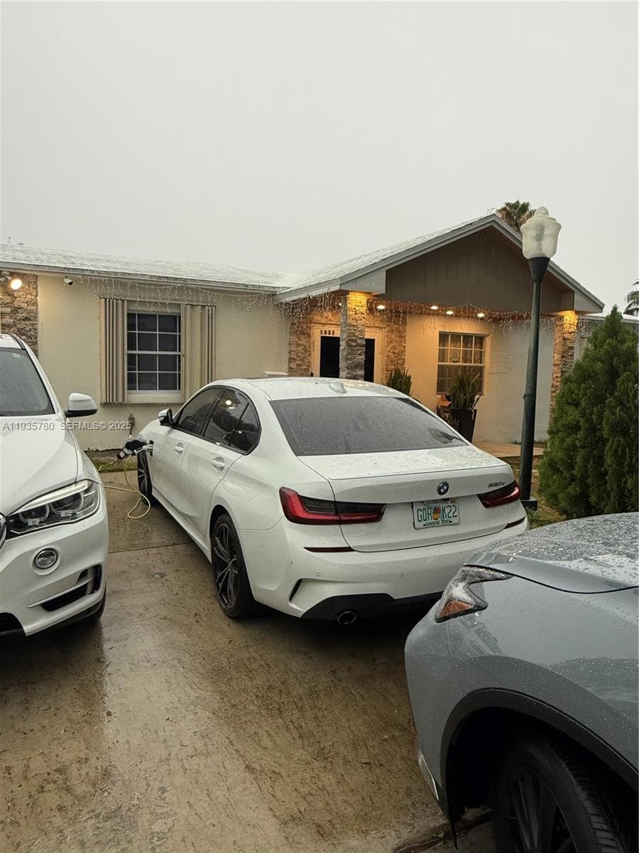 1031 NE 142nd St, North Miami, FL 33161 — zdjęcie 5